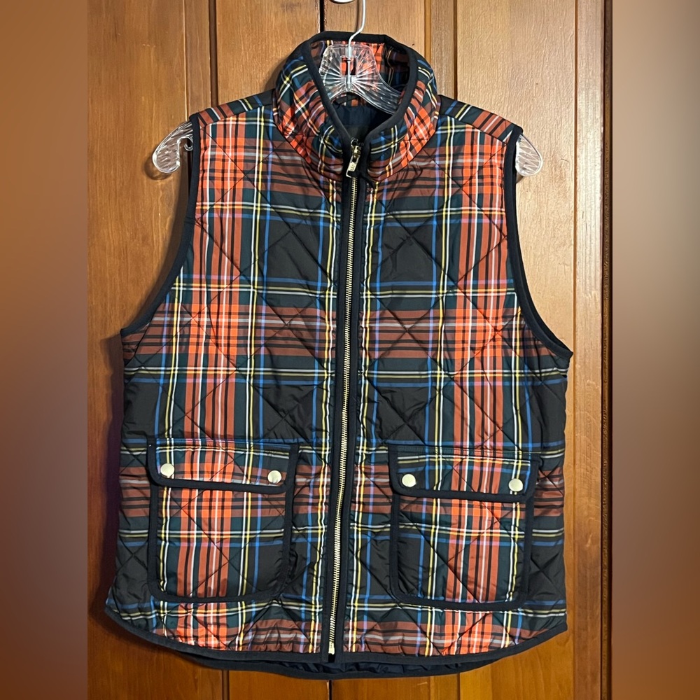J.Crew Size Medium Plaid Quilted Puffer Vest Zip Front Pockets